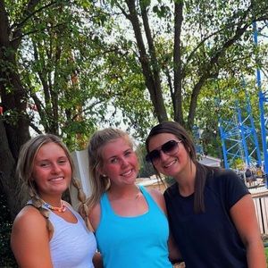 Meet your Posher, Abby